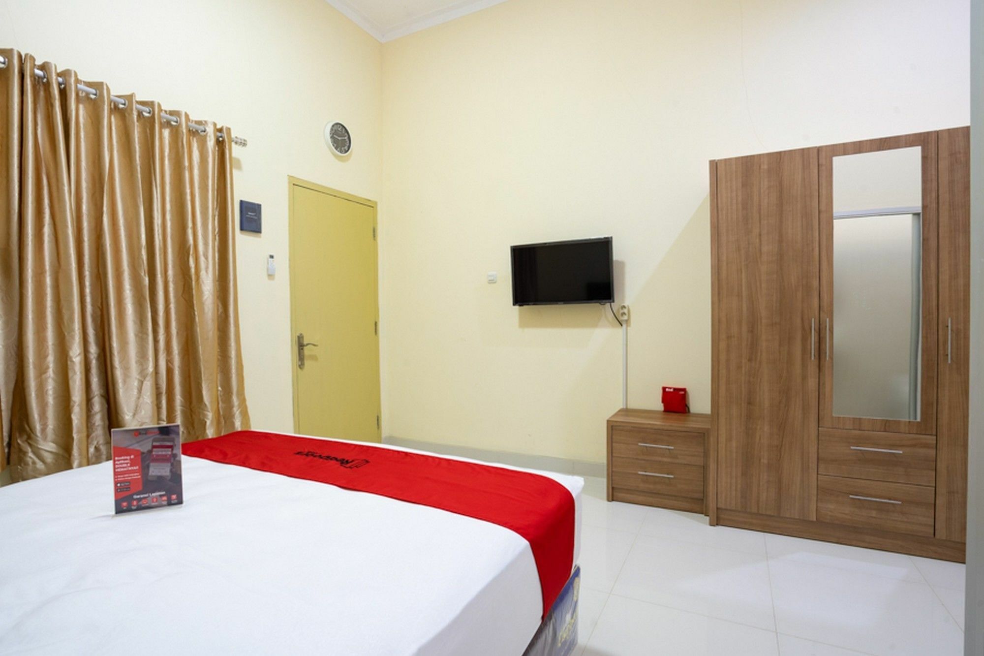 Oyo 90141 3A Syariah Hotel Jakarta Exterior photo